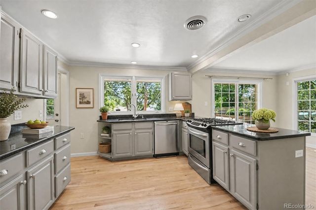 700 S Arbutus Street, Denver, CO 80228