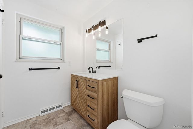 2953 S Verbena Way, Denver, CO 80231