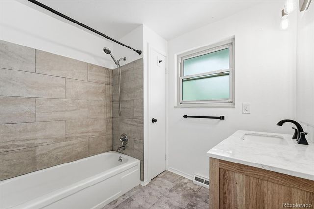 2953 S Verbena Way, Denver, CO 80231