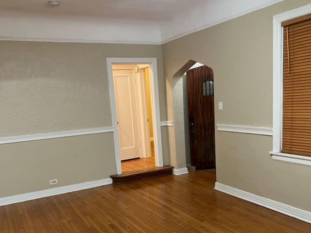 2045 W Magnolia Avenue, San Antonio, TX 78201
