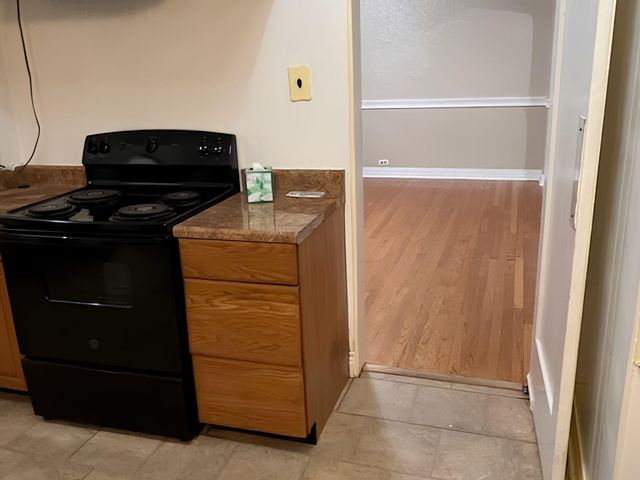 2045 W Magnolia Avenue, San Antonio, TX 78201