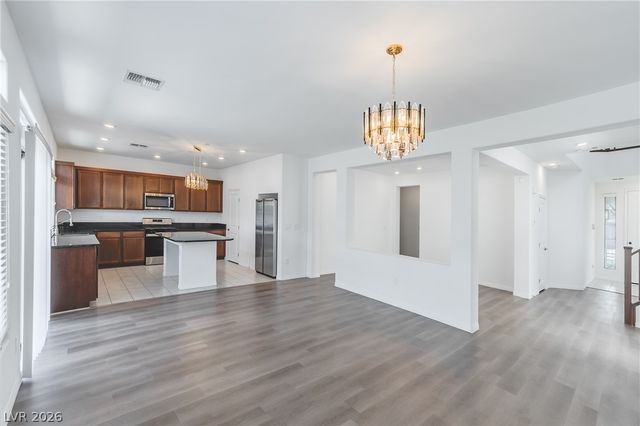 638 Great River Avenue, Las Vegas, NV 89183