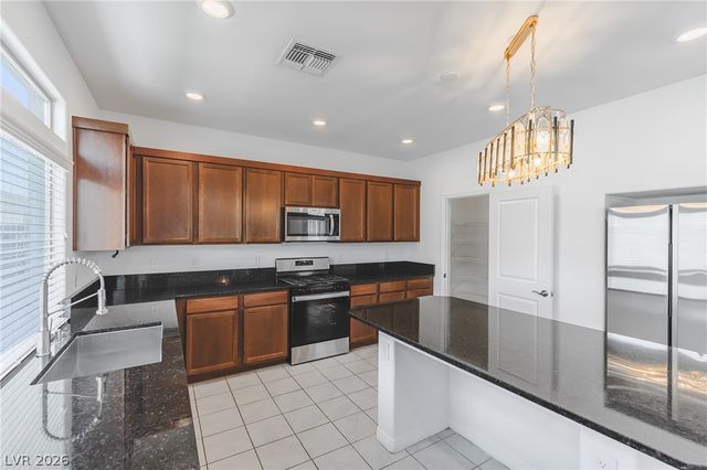 638 Great River Avenue, Las Vegas, NV 89183