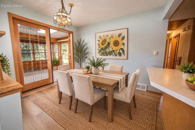 3262 S Whitnall AVENUE, Milwaukee, WI 53207