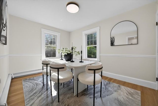 6 Hillside Ave, Woburn, MA 01801