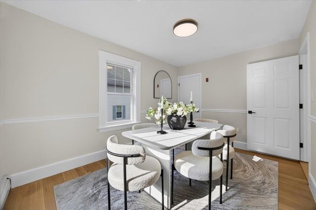 6 Hillside Ave, Woburn, MA 01801