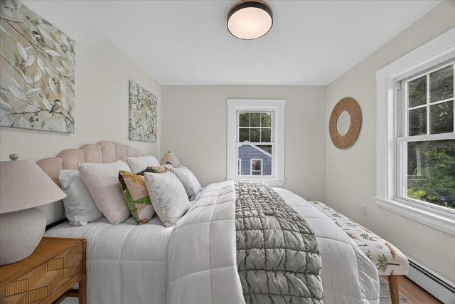 6 Hillside Ave, Woburn, MA 01801