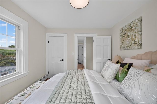6 Hillside Ave, Woburn, MA 01801