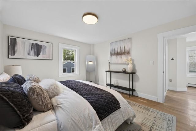 6 Hillside Ave, Woburn, MA 01801