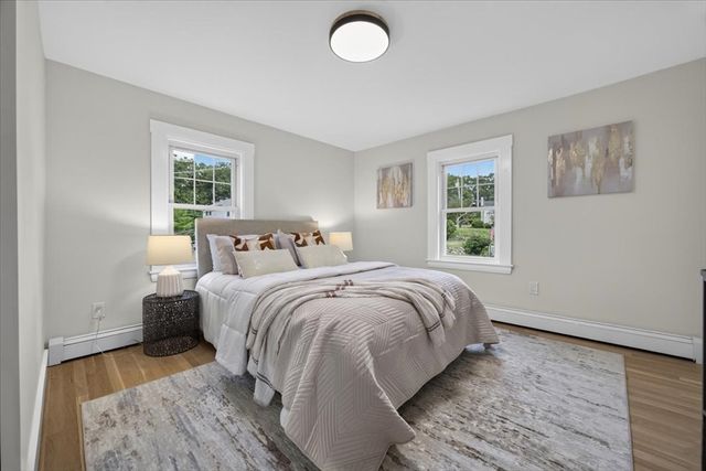 6 Hillside Ave, Woburn, MA 01801