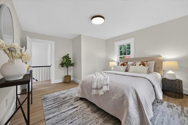6 Hillside Ave, Woburn, MA 01801