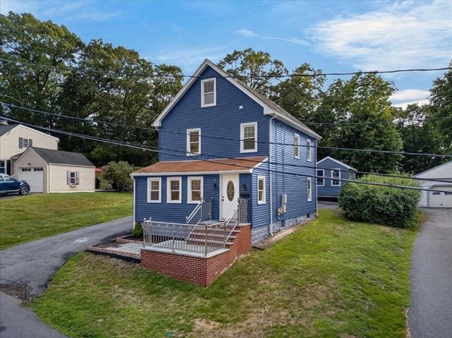 6 Hillside Ave, Woburn, MA 01801