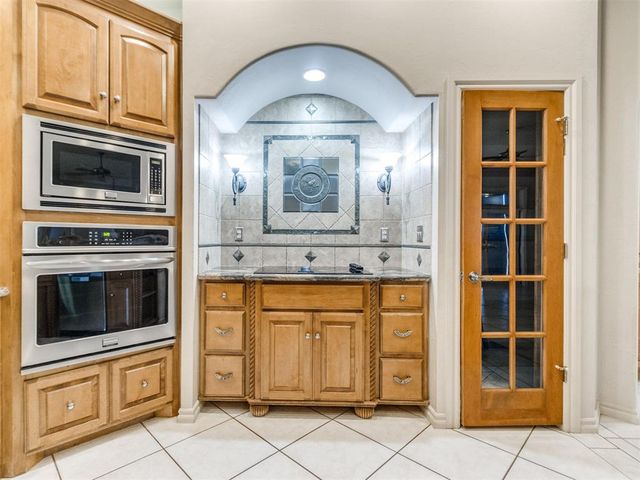 815 River View Drive, Norman, OK 73071