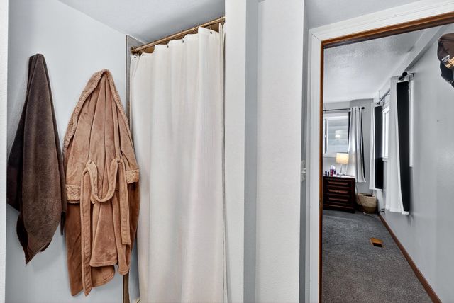 4301 E 16th Ave, Spokane, WA 99223