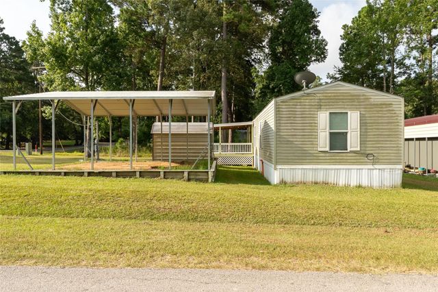 651 Harbor Point Drive, Trinity, TX 75862