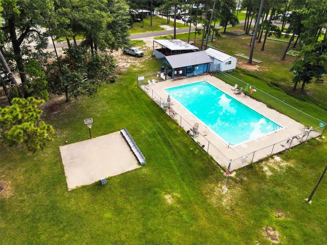 651 Harbor Point Drive, Trinity, TX 75862