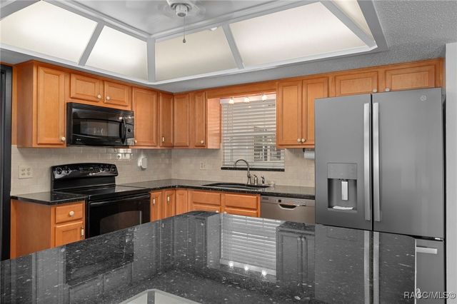 649 S West Bend Point, Lecanto, FL 34461