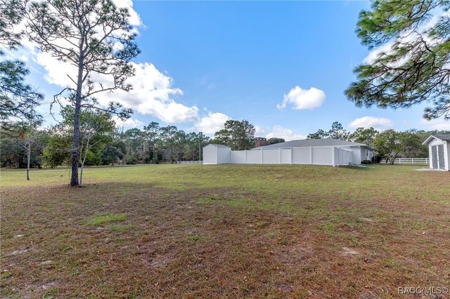 649 S West Bend Point, Lecanto, FL 34461