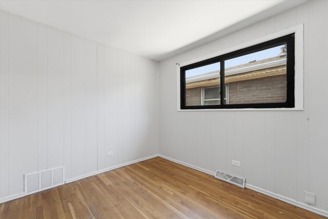 2736 E 127th Street, Chicago, IL 60633