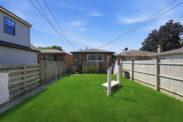 2736 E 127th Street, Chicago, IL 60633