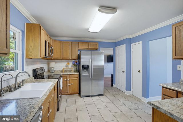 713 PEAR ST, Dover, DE 19904