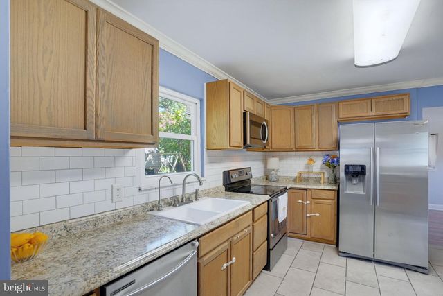 713 PEAR ST, Dover, DE 19904