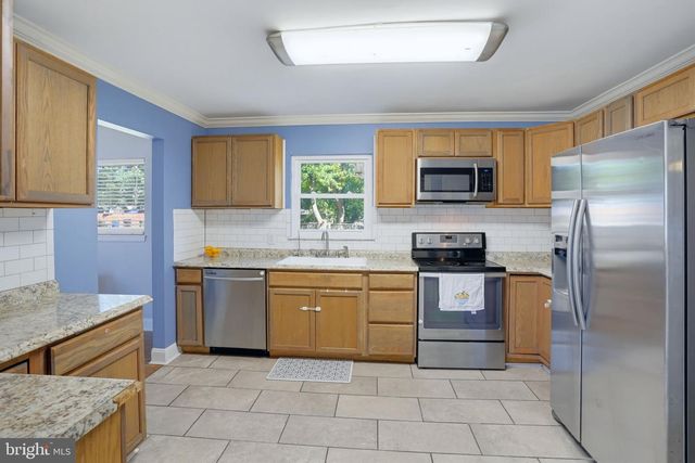 713 PEAR ST, Dover, DE 19904