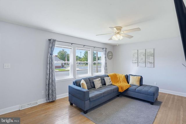 713 PEAR ST, Dover, DE 19904