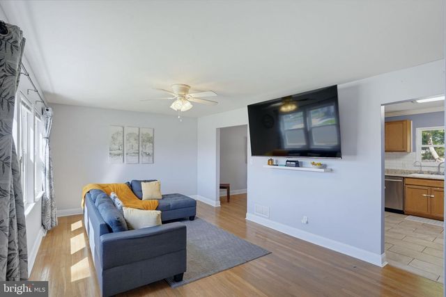 713 PEAR ST, Dover, DE 19904