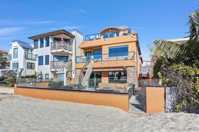 2636 38 Strand Way, San Diego, CA 92109