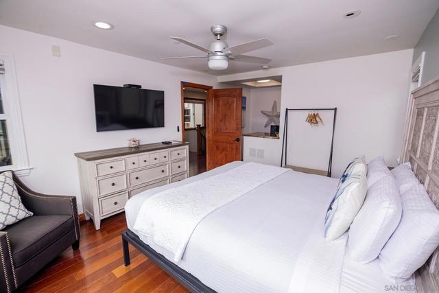 2636 38 Strand Way, San Diego, CA 92109