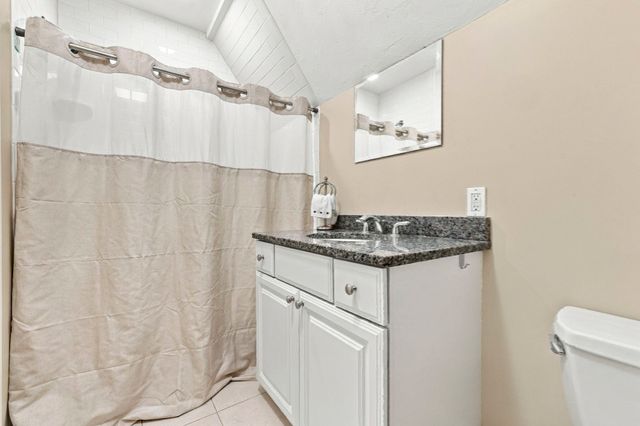 113 Watertown St 113, Watertown, MA 02472