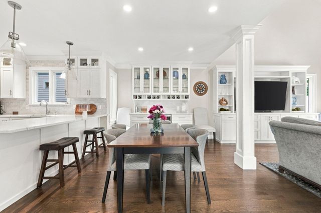 113 Watertown St 113, Watertown, MA 02472