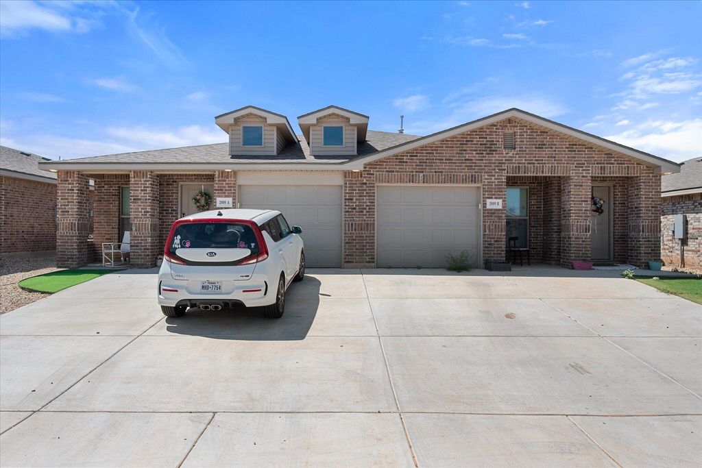 2009 Corpus Avenue, Wolfforth, TX 79382