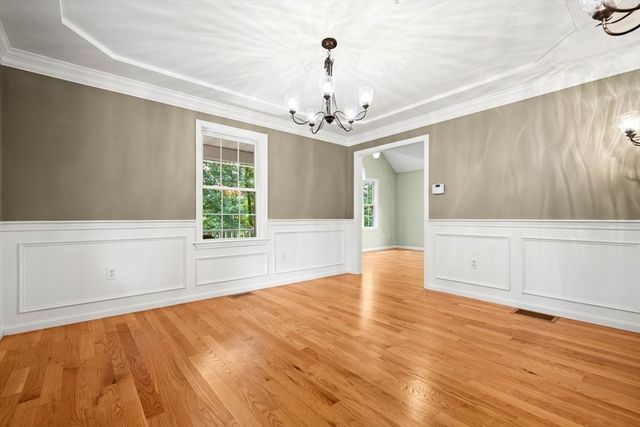 29 Delucia Way, North Andover, MA 01845