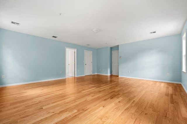 29 Delucia Way, North Andover, MA 01845