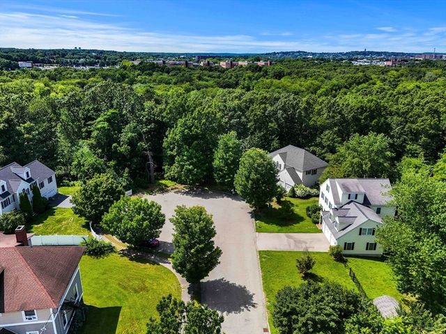 29 Delucia Way, North Andover, MA 01845