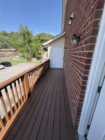 201 Brooke Castle Dr, Hermitage, TN 37076