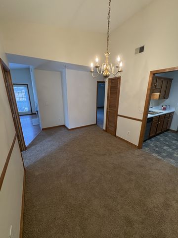 201 Brooke Castle Dr, Hermitage, TN 37076