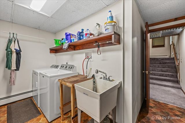 6N365 Essex Avenue, St. Charles, IL 60174