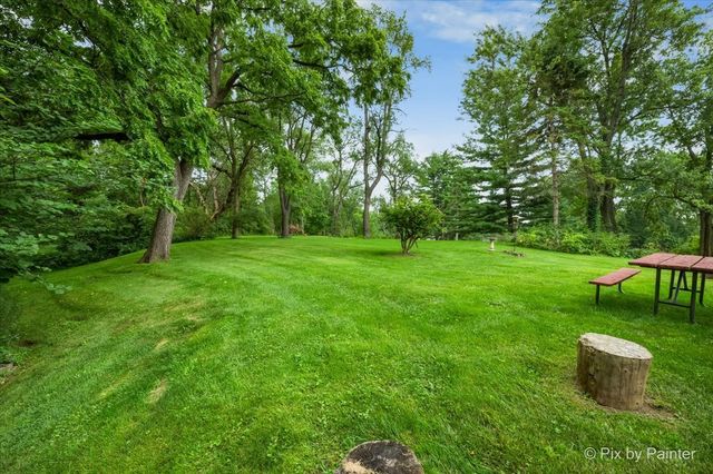 6N365 Essex Avenue, St. Charles, IL 60174