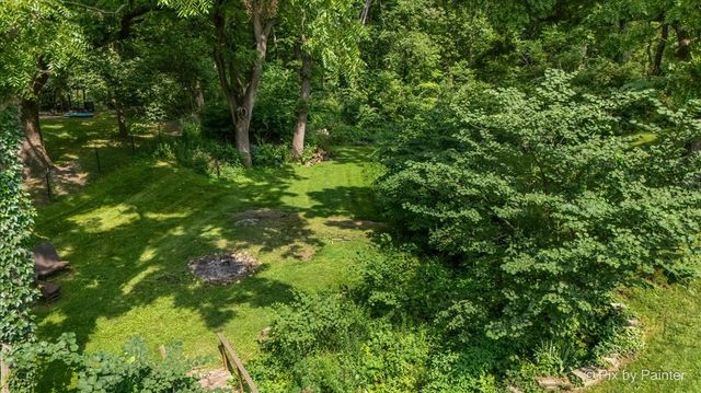 6N365 Essex Avenue, St. Charles, IL 60174