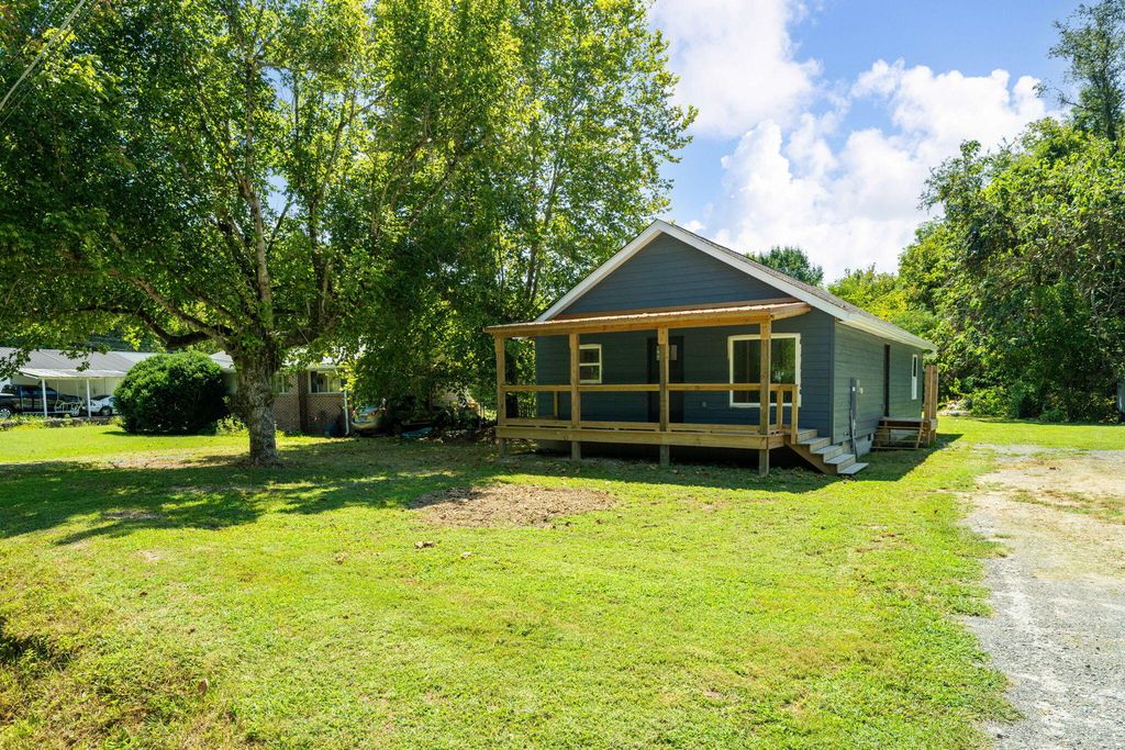 9005 W Ridge Trail Road, Soddy Daisy, TN 37379