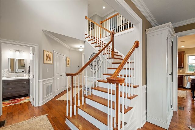 205 Welbourn Dr, Peters Twp, PA 15367