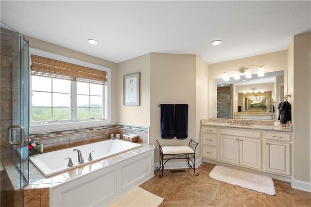 205 Welbourn Dr, Peters Twp, PA 15367