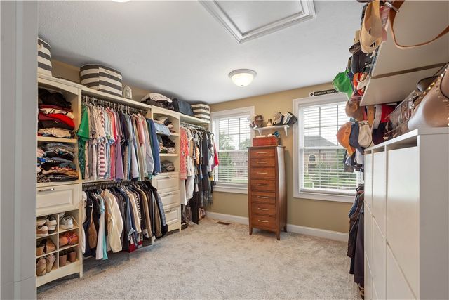 205 Welbourn Dr, Peters Twp, PA 15367