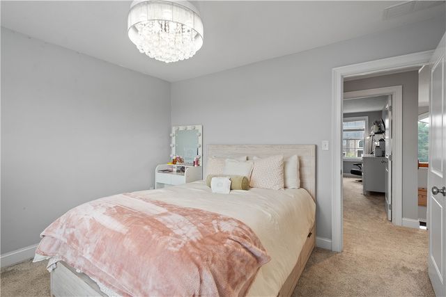 205 Welbourn Dr, Peters Twp, PA 15367