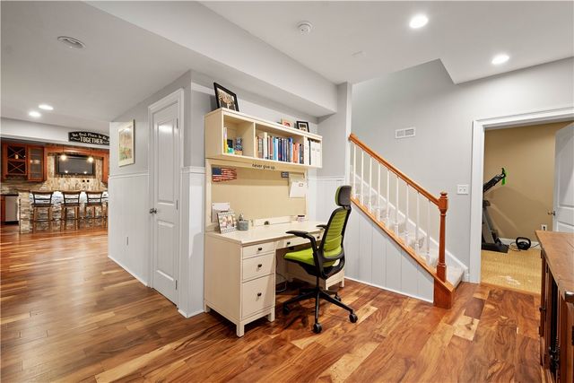 205 Welbourn Dr, Peters Twp, PA 15367