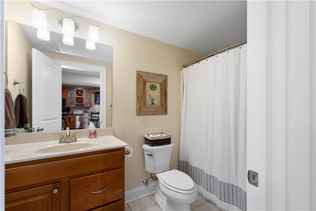 205 Welbourn Dr, Peters Twp, PA 15367