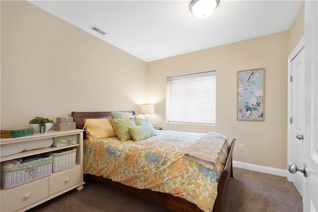 205 Welbourn Dr, Peters Twp, PA 15367